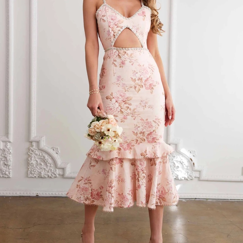 V. Chapman Luna Dress In Peach Tapestry